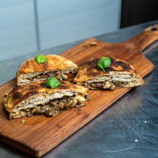 Pizza in pala con Salsicce e Funghi Porcini